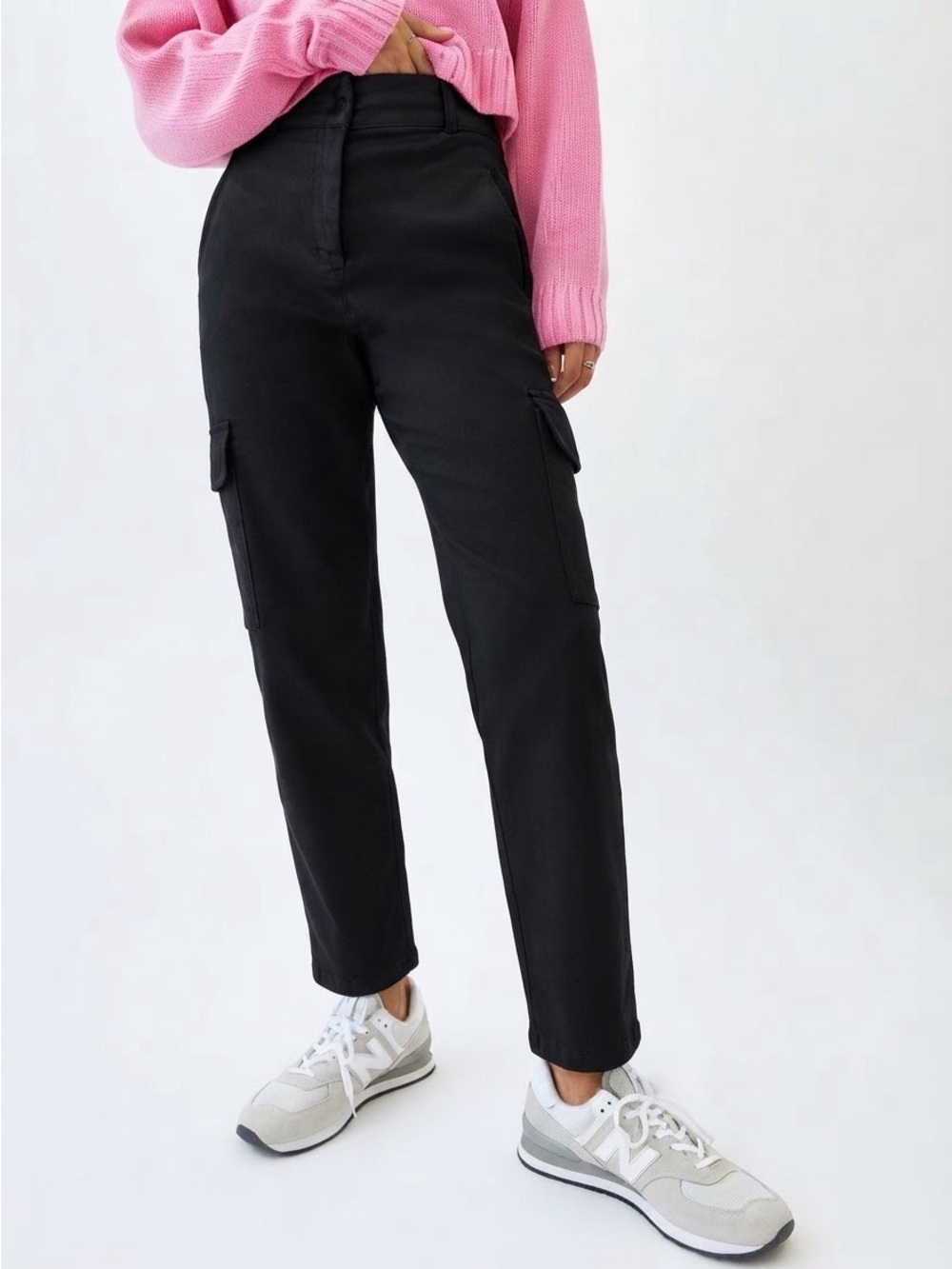 Aritzia Wilfred Free Sz 2 Modern Black Cargo Utility Pants